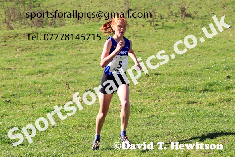 Girls under-13s, 2022 NECAA Cross Country Relays, Thornley Hall Farm, Peterlee, County Durham, October 15th. Photo: David T. Hewitson/Sports for All Pics
